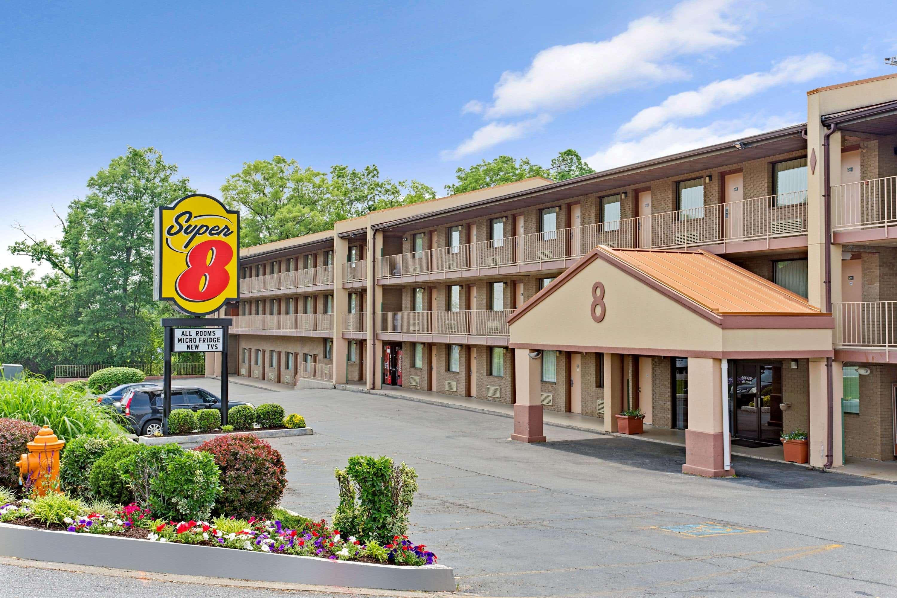 Hotel Super 8 By Wyndham Laurel Exterior foto